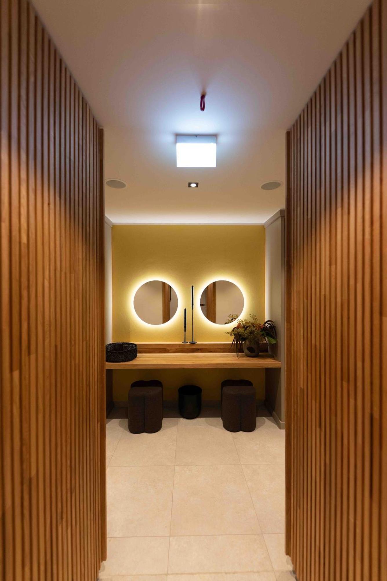 Hotel Friesenhof ฟาเรล ภายนอก รูปภาพ